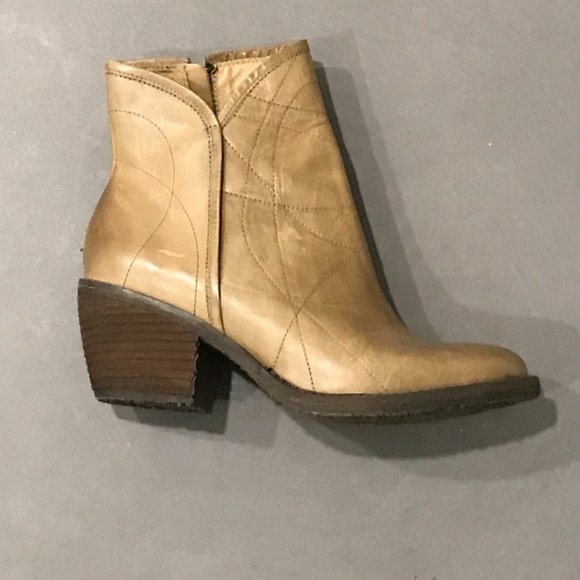 DKODE LEATHER ANKLE BOOT - Picture 1 of 2